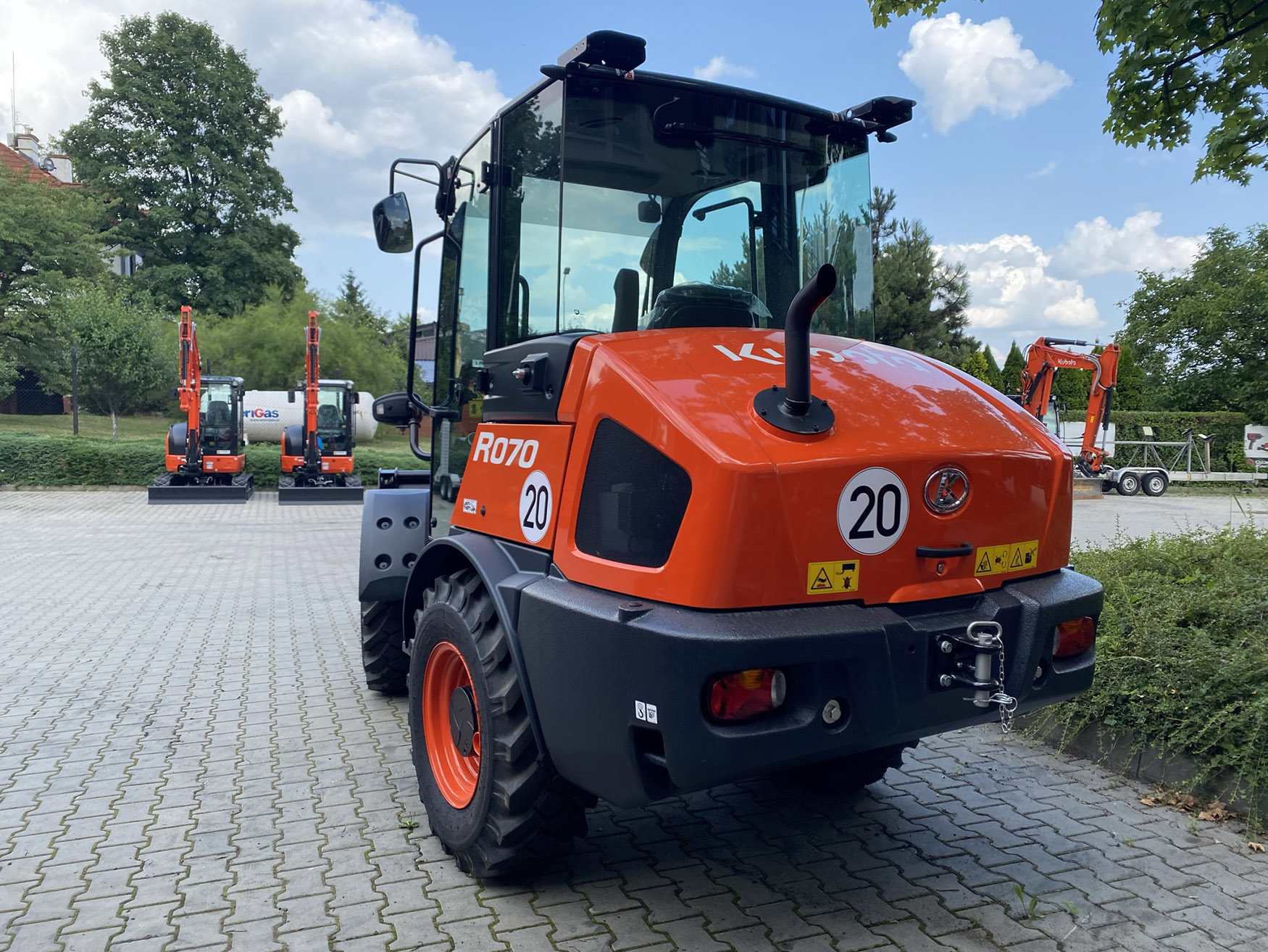 Ładowarka kołowa KUBOTA R070 tył