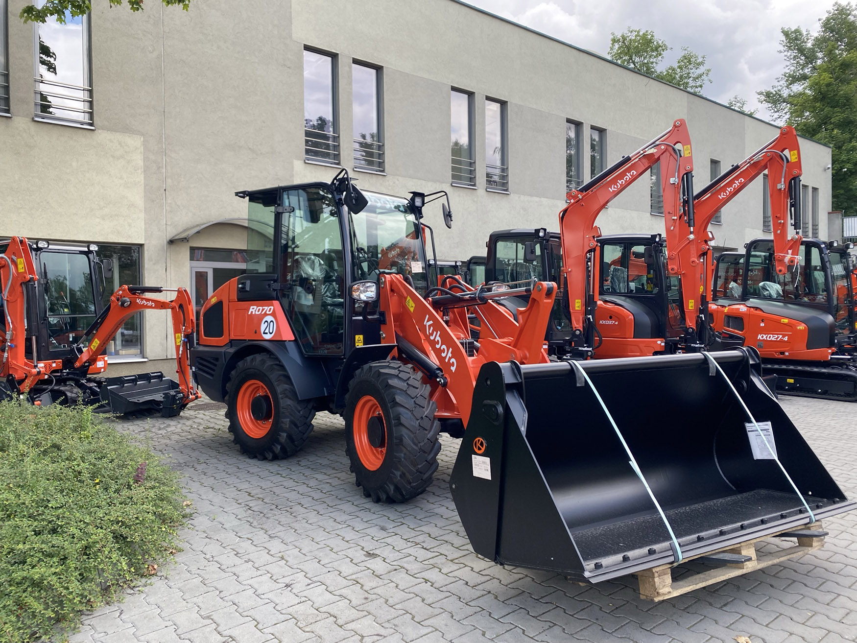 Ładowarka kołowa KUBOTA R070 wobis przód