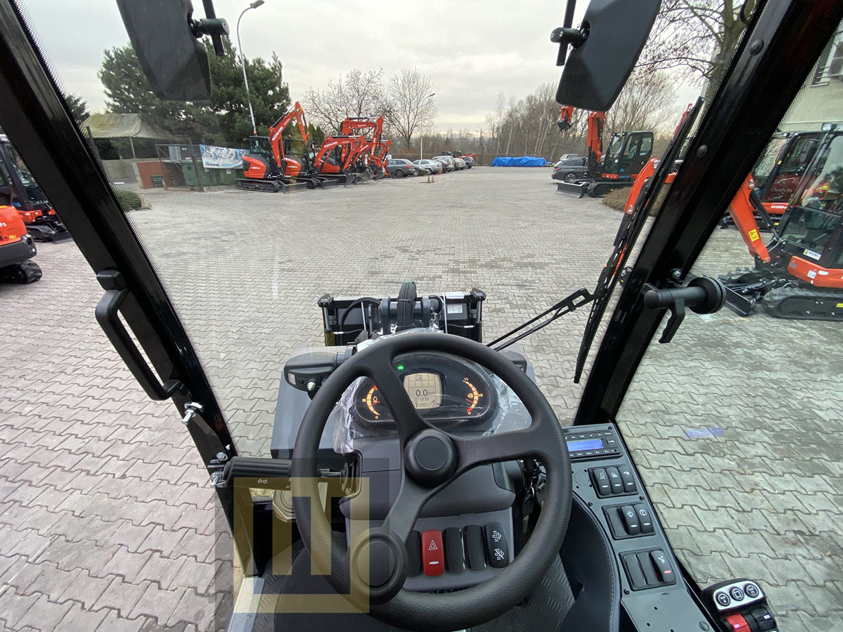 Ładowarka kołowa KUBOTA RT280-2