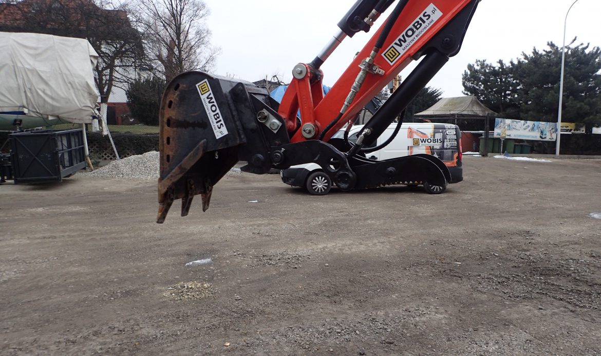 Minikoparka KUBOTA KX019-4 pazur