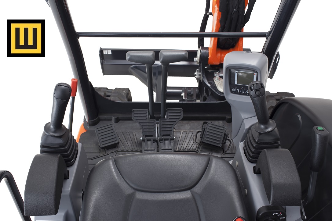 Minikoparka KUBOTA KX037-4 wnętrze