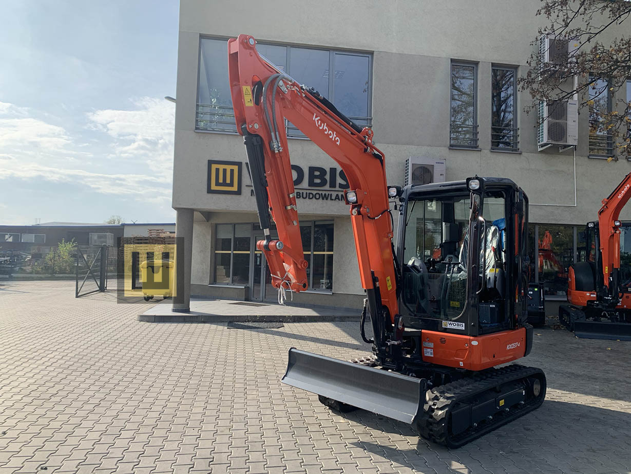 Minikoparka KUBOTA KX037-4 bok WOBIS
