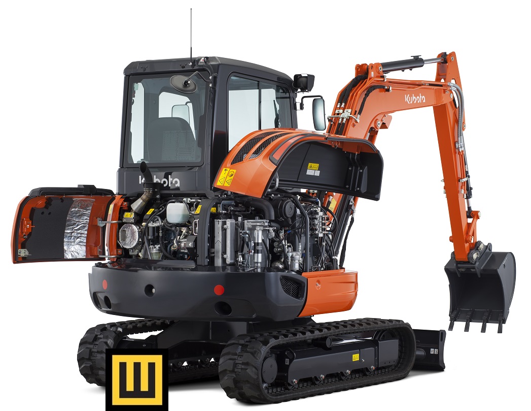 Minikoparka KUBOTA KX042-4 — otwarte klapy komory silnika