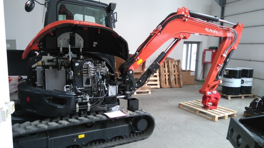 Minikoparka KUBOTA U55-4 — moc i wydajność
