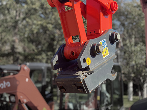 Szybkozłącze półautomtyczne do minikoprek KUBOTA